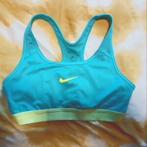 Women's Nike sports bra size small